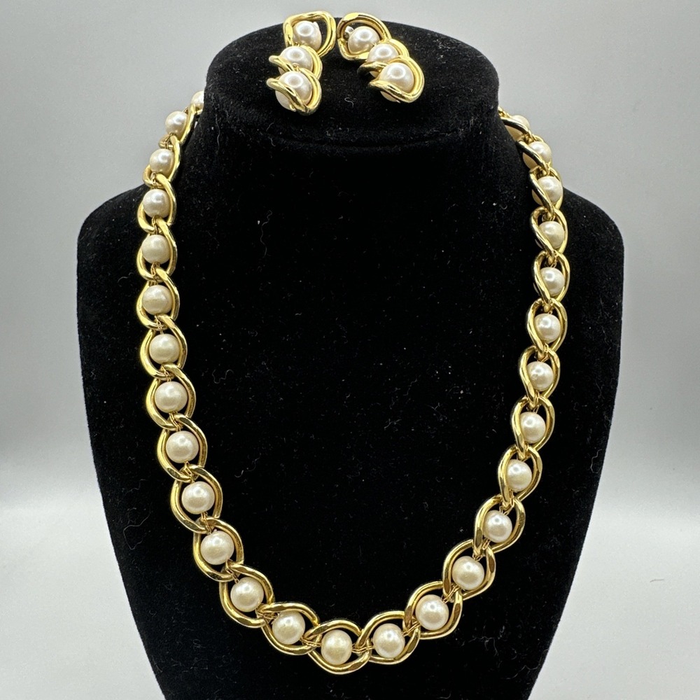 Vintage Gold Tone Metal‎ Cage Faux Pearl Necklace Set Vintage Couture Fashion